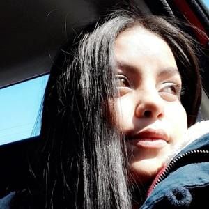 Meet your Posher, Evelin